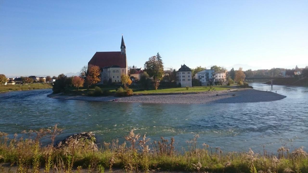 Ferienwohnung An Der Idyllischen Salzachschleife Naehe Salzburg Laufen Eksteriør bilde